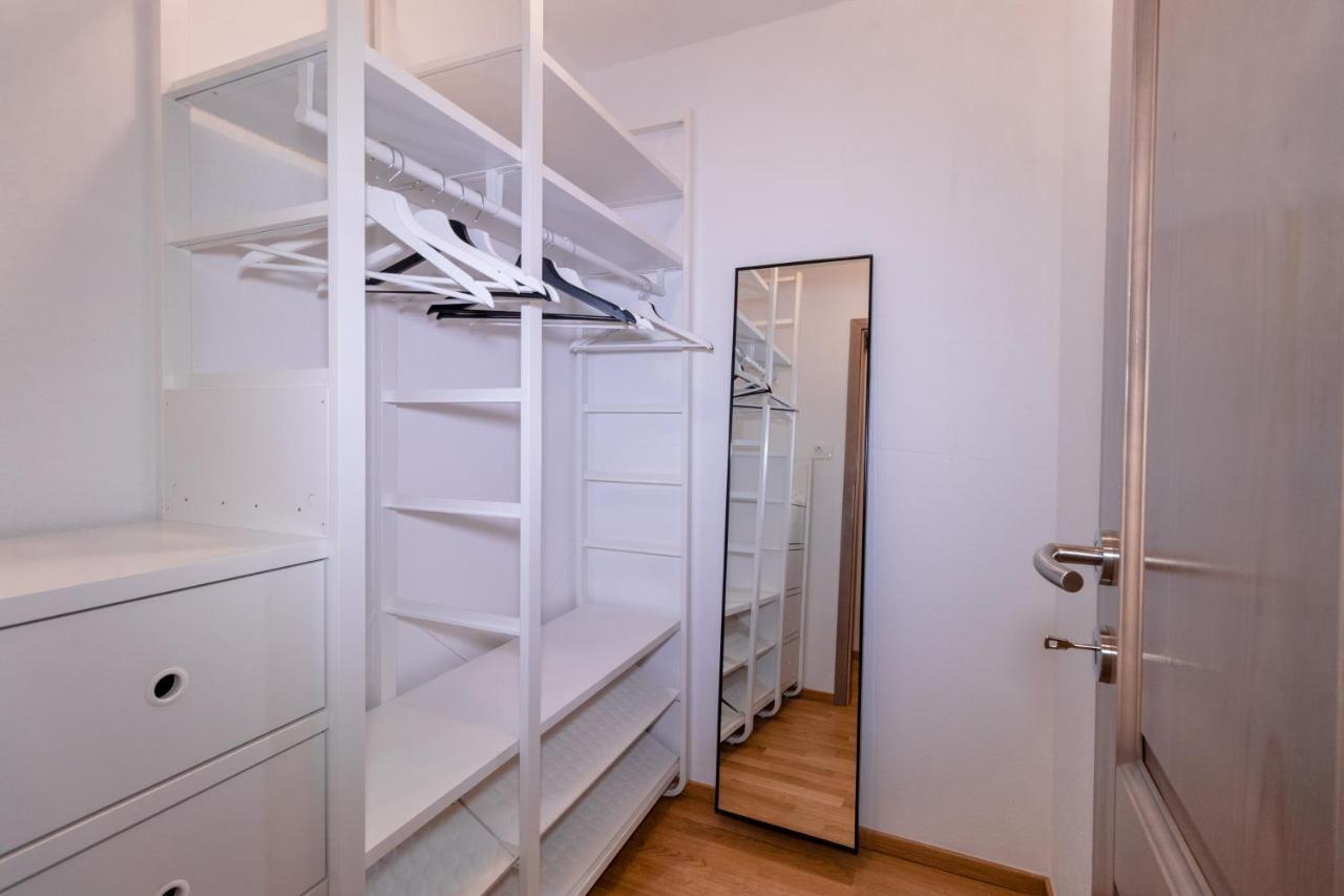 Apartments Pia ไพราน ภายนอก รูปภาพ